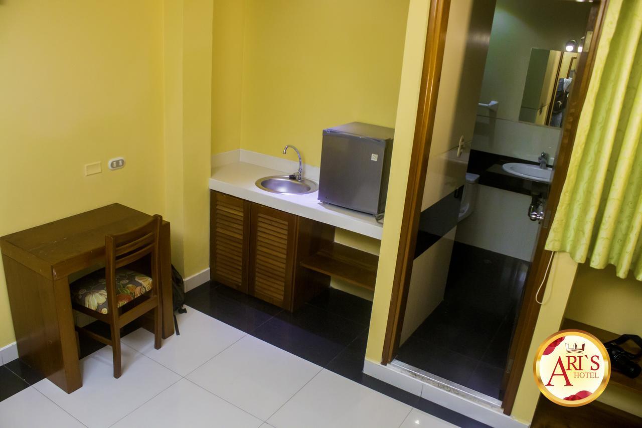Aris Hotel Ll Iquitos Exteriör bild