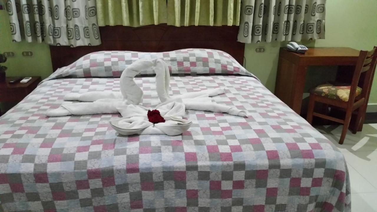 Aris Hotel Ll Iquitos Exteriör bild